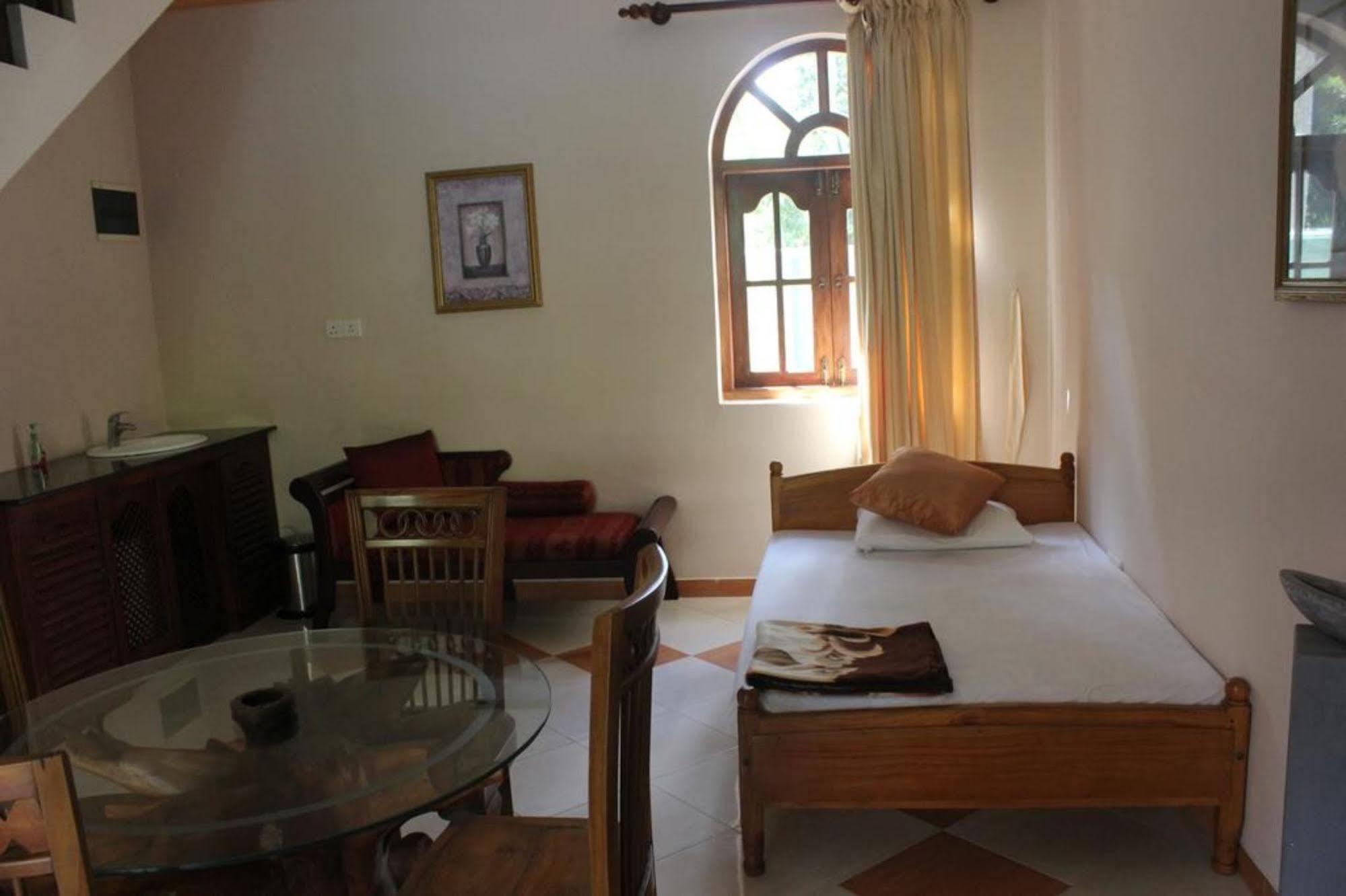 Hotel Bentota Village Экстерьер фото