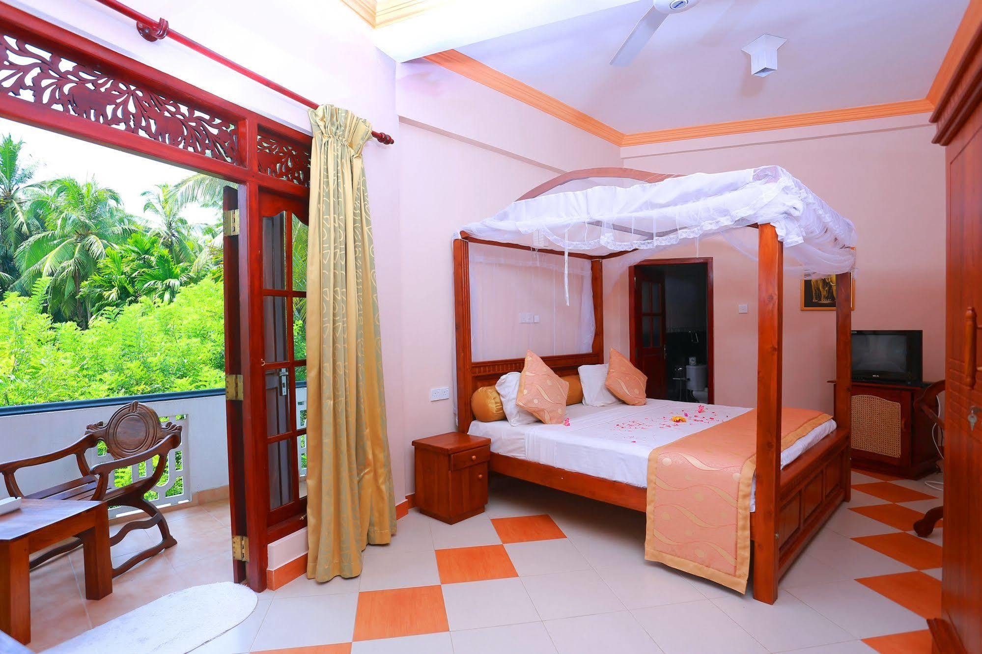 Hotel Bentota Village Экстерьер фото