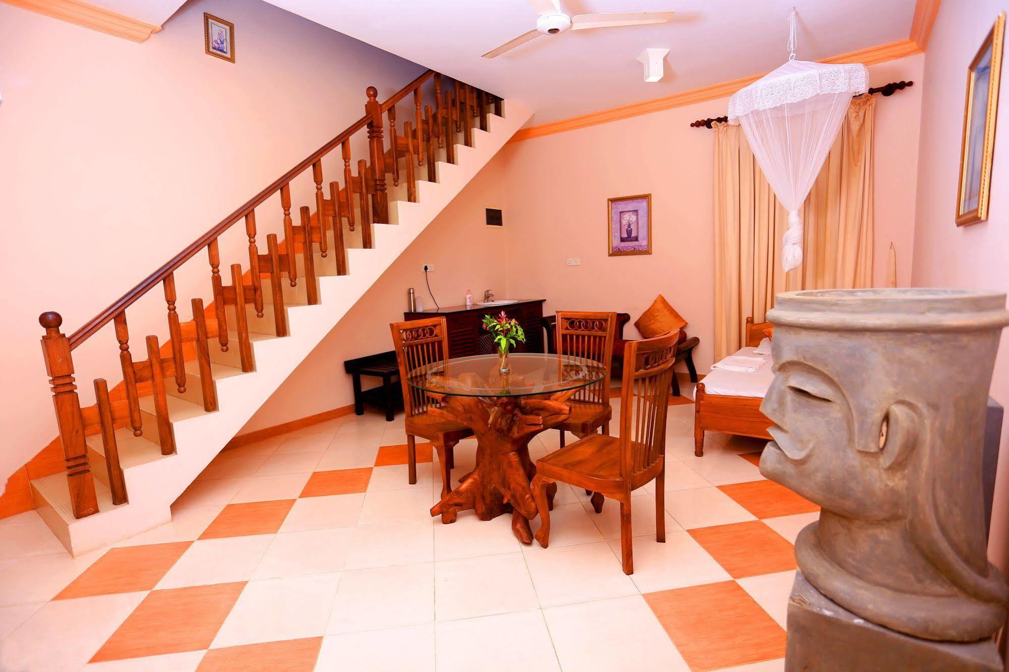 Hotel Bentota Village Экстерьер фото