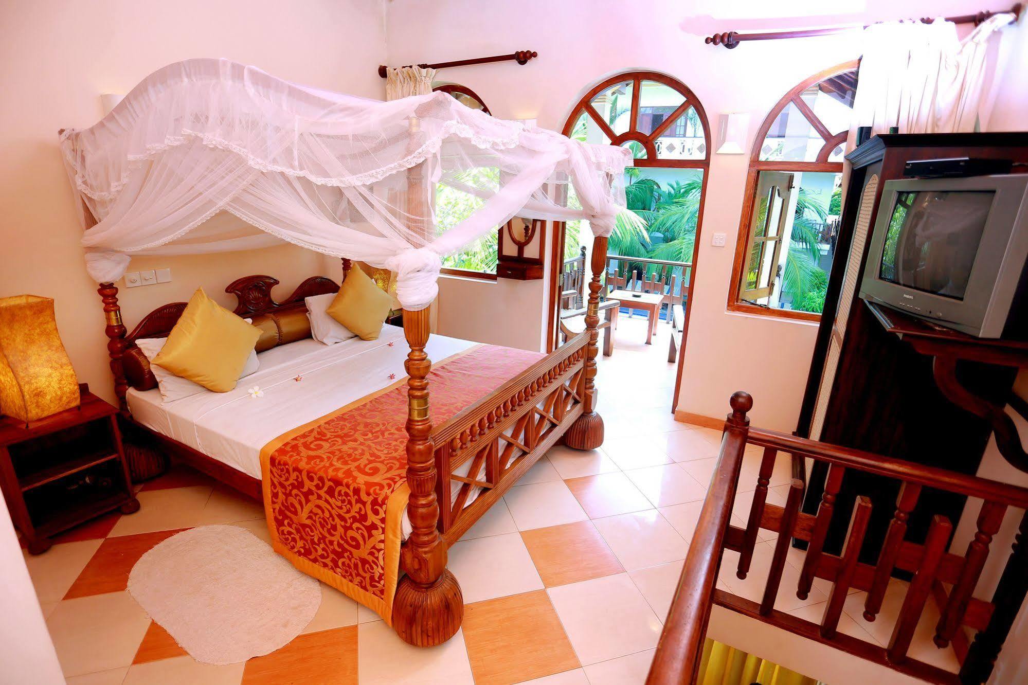 Hotel Bentota Village Экстерьер фото