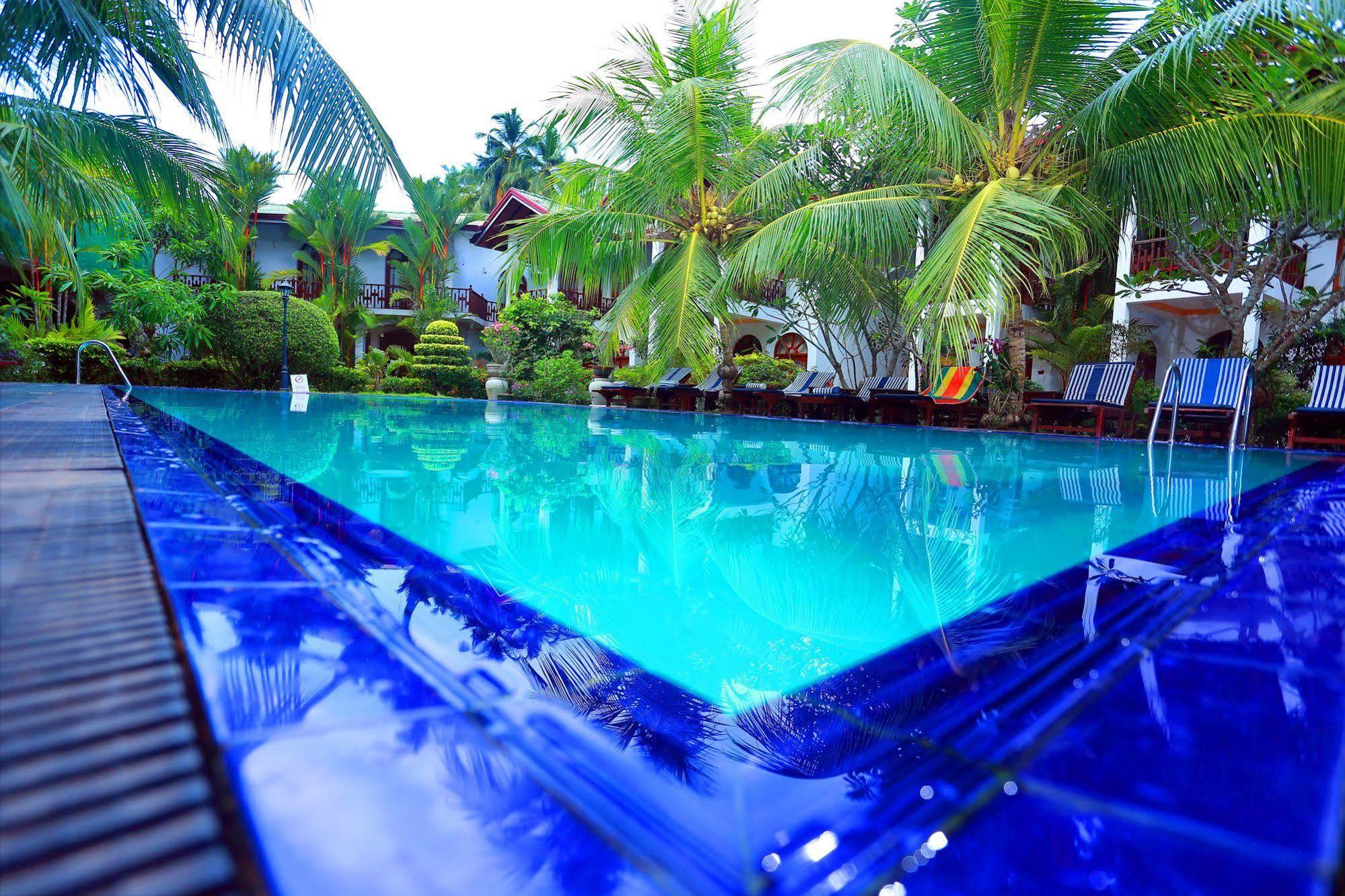 Hotel Bentota Village Экстерьер фото