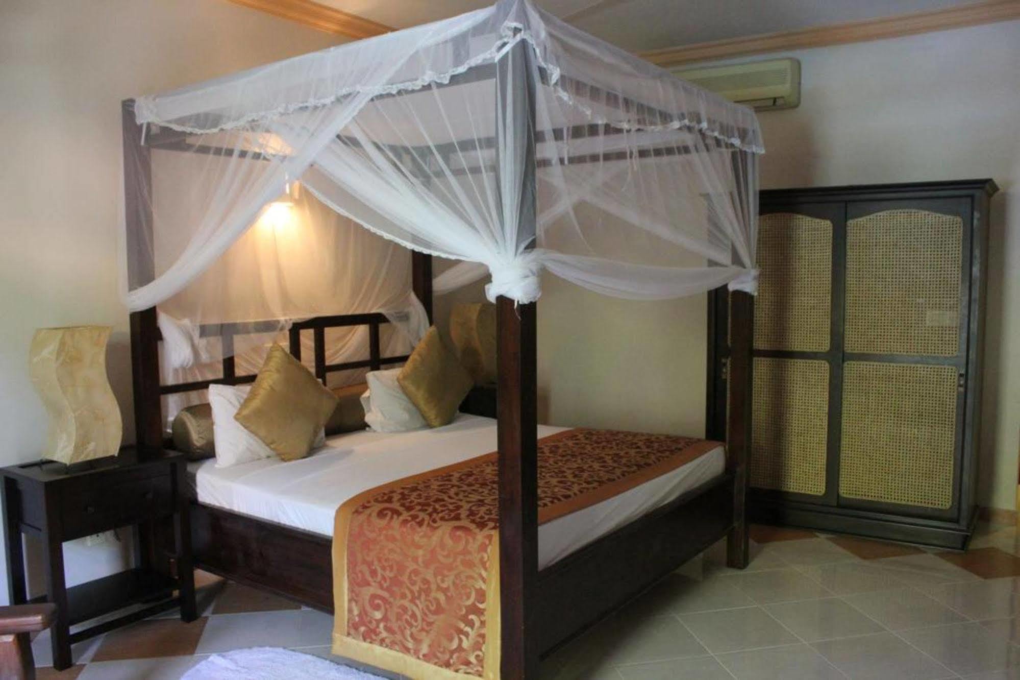 Hotel Bentota Village Экстерьер фото