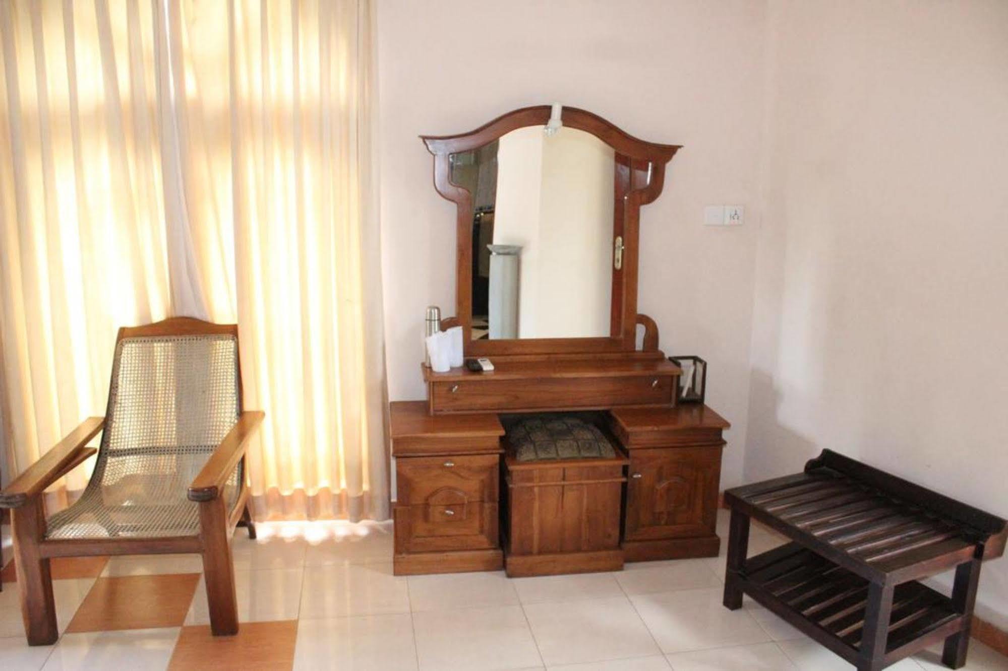 Hotel Bentota Village Экстерьер фото