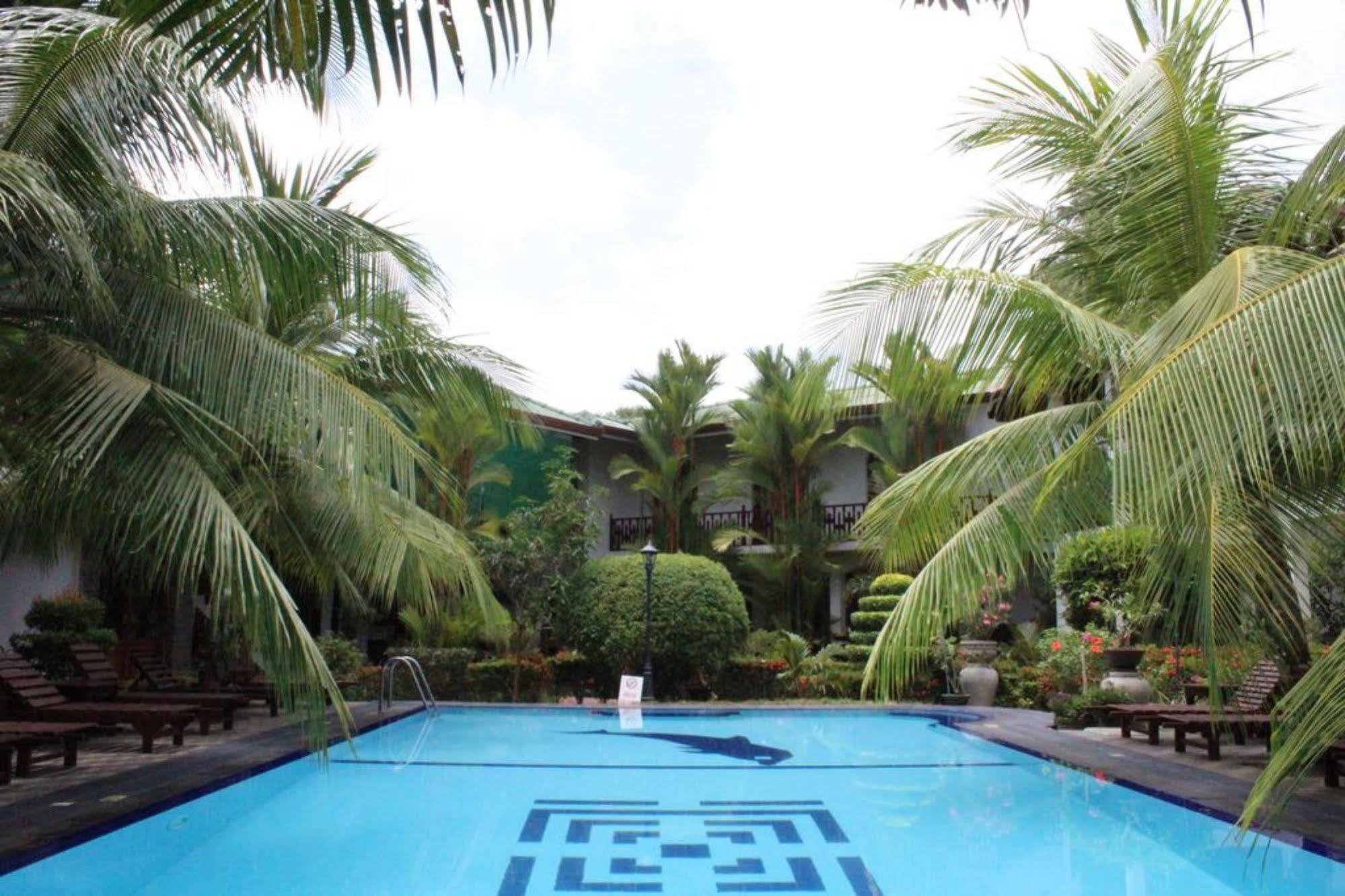 Hotel Bentota Village Экстерьер фото