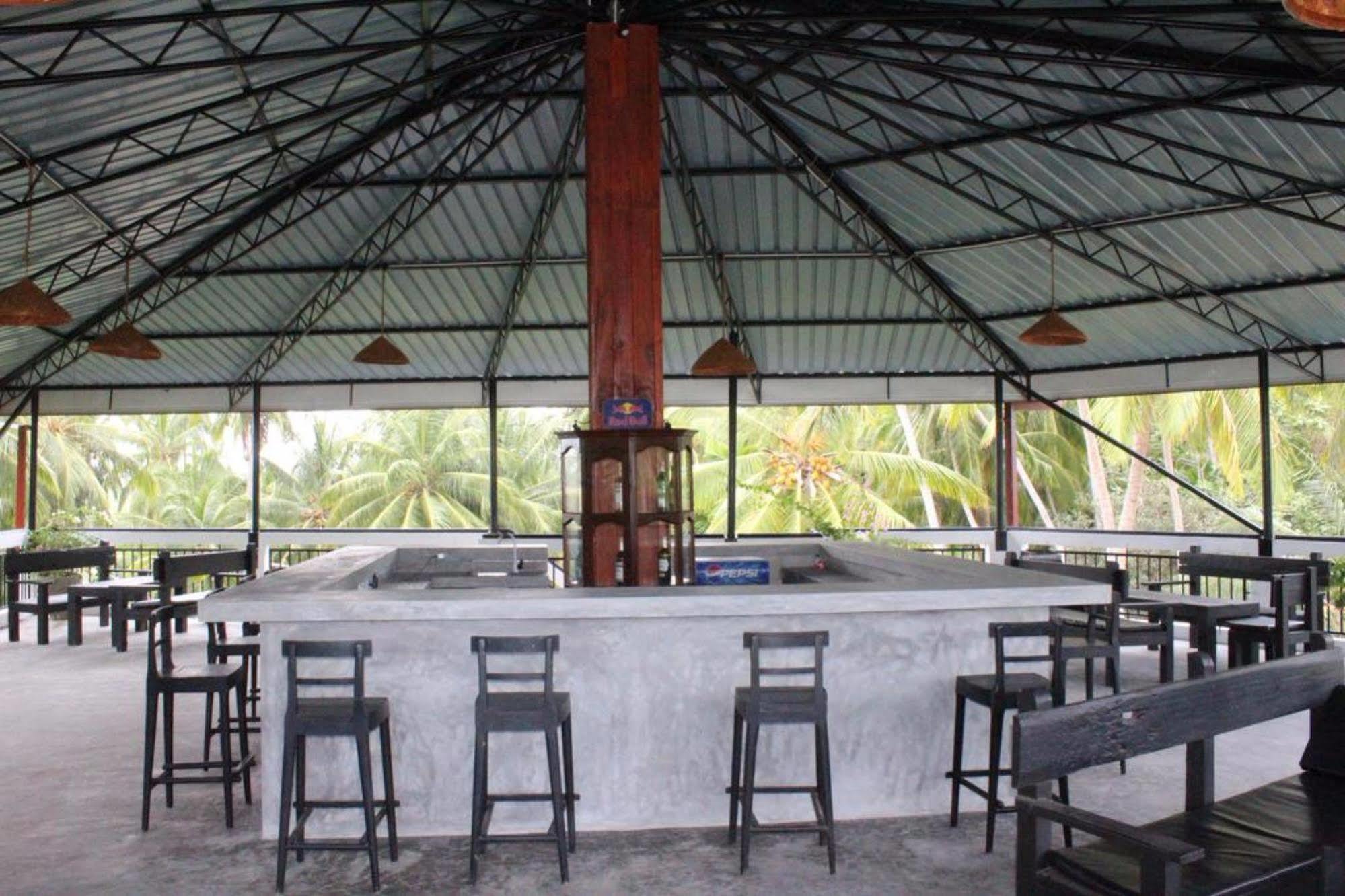 Hotel Bentota Village Экстерьер фото